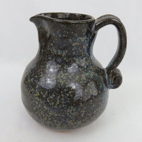 Vintage Hand Thrown Pottery Water Pitcher -44 Oz - Picture 1 of 8